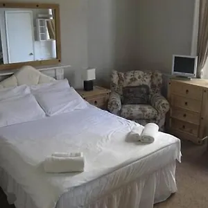 https://the-queensbury-hotel.brighton-hotels-england.com