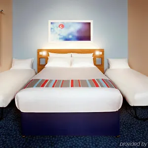 travelodge-london-city-airport-e16-2bz.brighton-hotels-england.com/