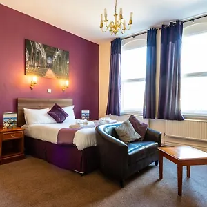 https://the-dene-hotel.hotelsin-chester.com